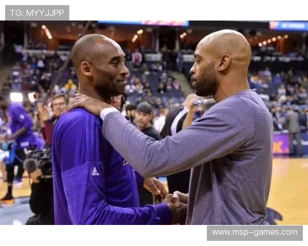 退役仪式泪崩瞬间：传奇球员深情告别